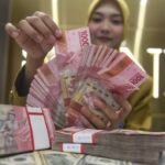 Penyebab Rupiah Melemah: Data PMI AS Menguat, Dolar Makin Perkasa