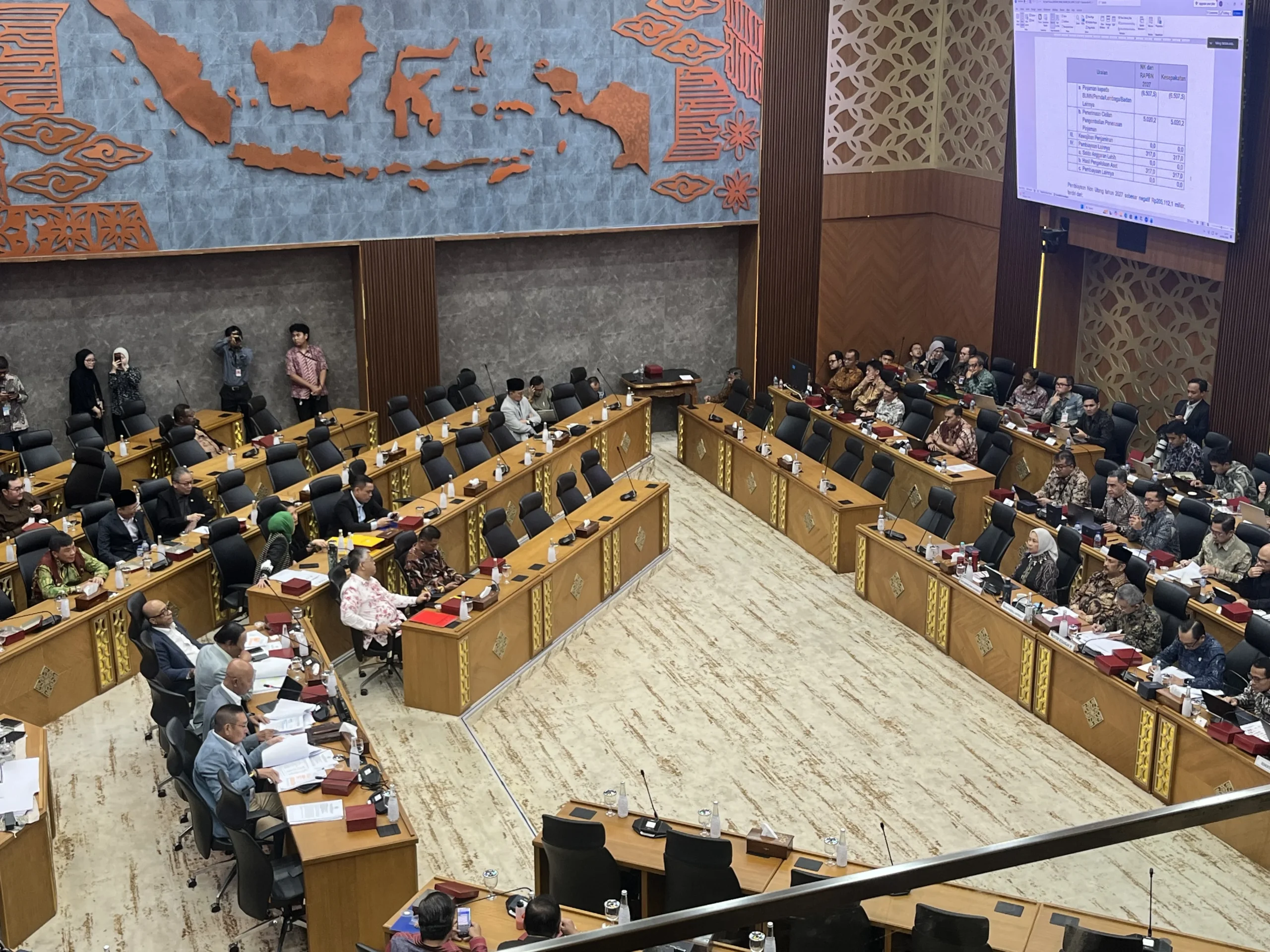 Banggar DPR Yakin Pendidikan Gratis Sampai PTN Terwujud 2028