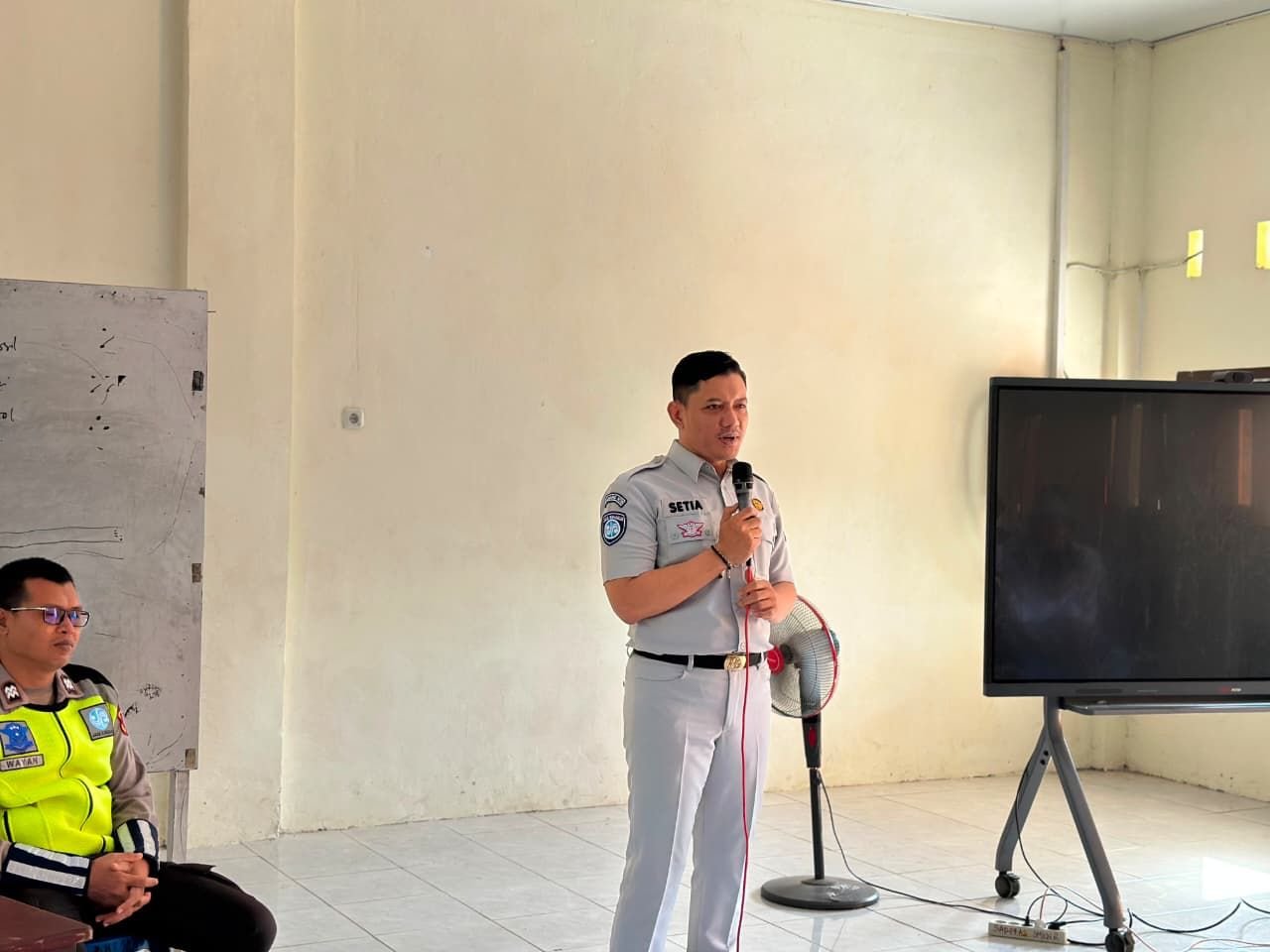 Wujudkan Generasi Tertib Berlalu Lintas, Jasa Raharja Hadir di SMKN 2 Dompu