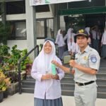 Jasa Raharja Sumbar Edukasi Keselamatan Berlalu Lintas kepada Siswa SMK Negeri 1 Payakumbuh