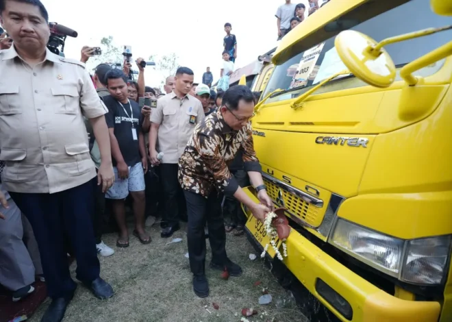 Mendagri Lepas 125 Truk untuk Program Gentengisasi Presiden Prabowo