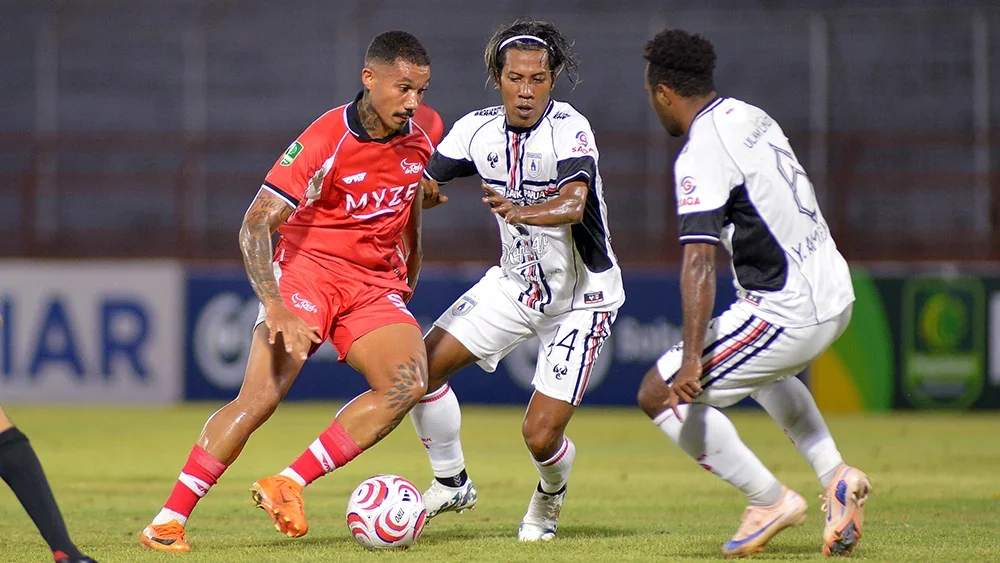 Persipura Bungkam De Red 3-1, Mutiara Hitam Amankan Tiga Poin