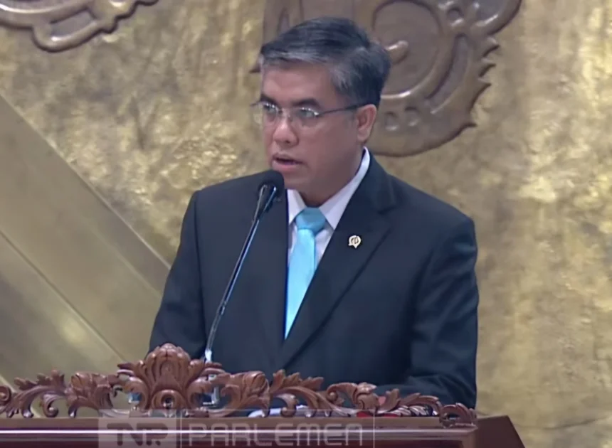 RUU Pelindungan Ketenagakerjaan Disahkan Jadi UU oleh Pemerintah