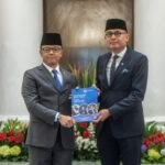 Sugiono Serahkan Jabatan Menteri Luar Negeri kepada Arrmanatha Nasir