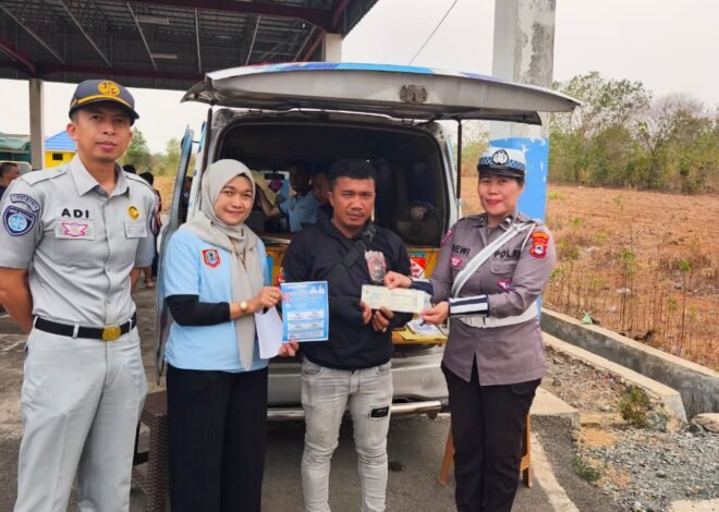 Tim Pembina Samsat Pelaihari Perluas Informasi Relaksasi Pajak kepada Pengendara
