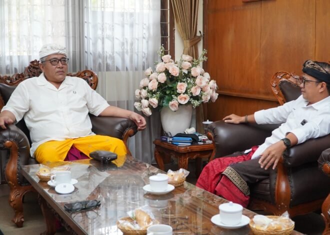 Gelar Doa Bersama, Jasa Raharja Bali Hadiri Piodalan di Kantor Bapenda Provinsi Bali