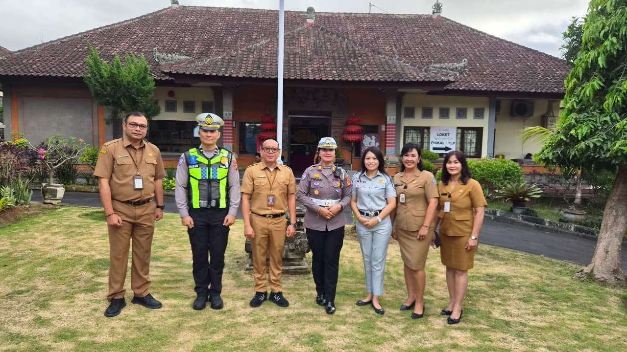 Samsat Klungkung Sambut Kasat Lantas Baru, Fokus pada Pelayanan dan Kepatuhan Administrasi