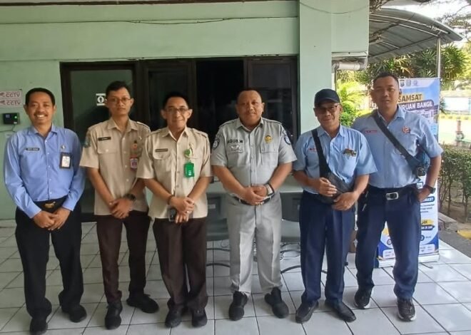 Samsat Salindri Layani Wajib Pajak di PT Indofood Beji Pasuruan