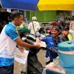 Jasa Raharja Sintang Hadir di Pasar Putussibau, Sosialisasikan Program Bebas Denda Pajak Kendaraan